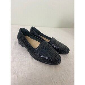Trotters Women's 7.5W Black Woven Leather Flats Classic Preppy Slip On Comfort